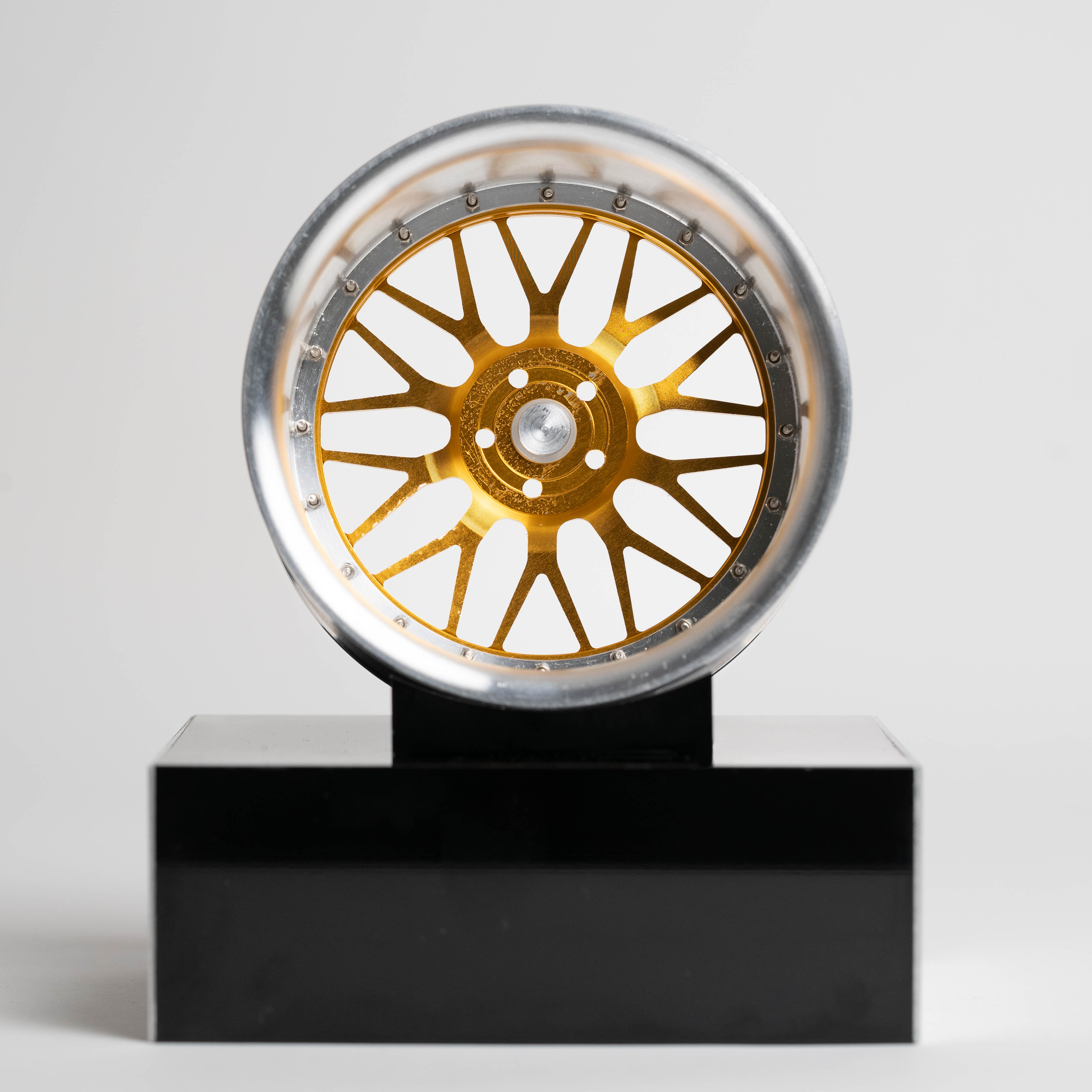 BBS LM | Gold