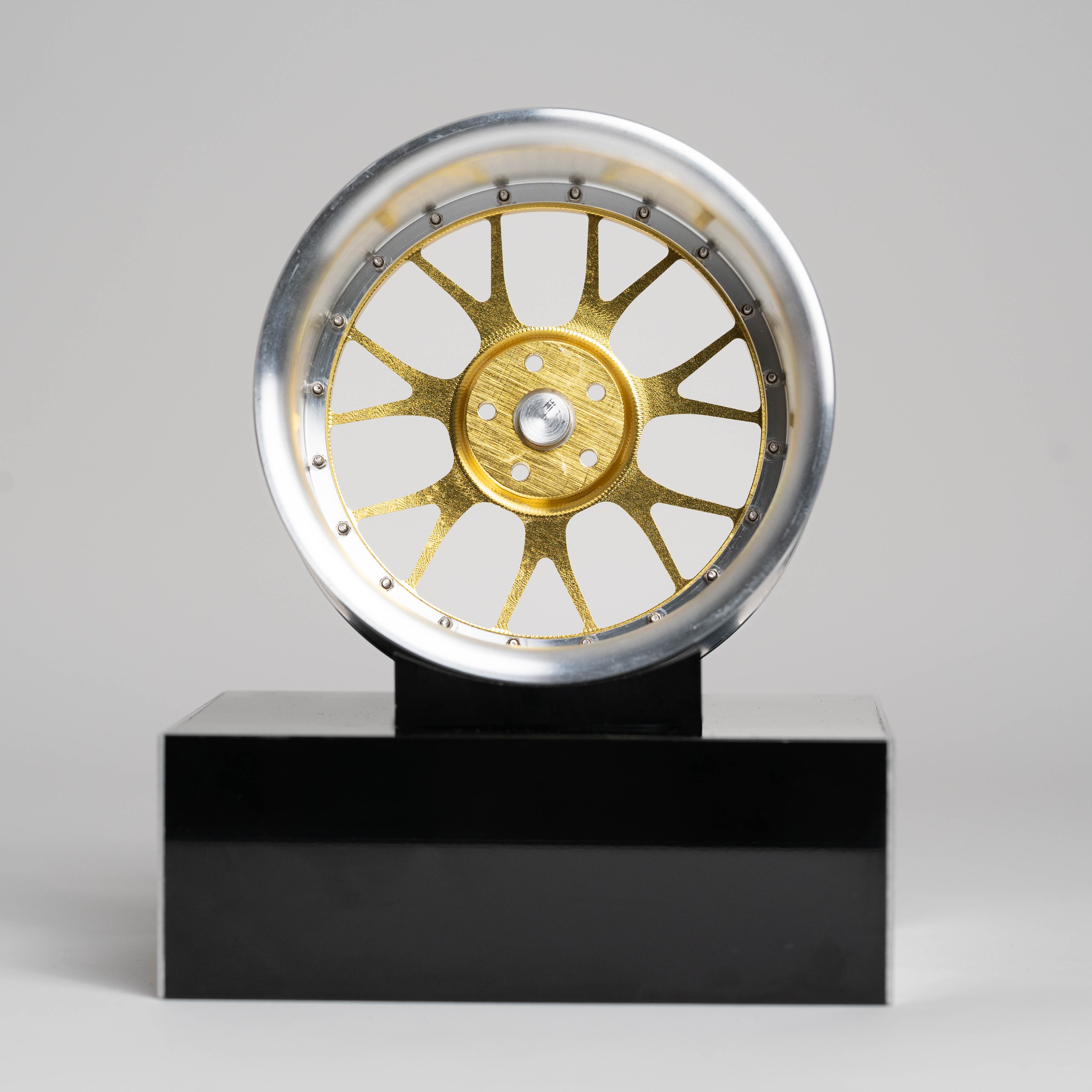 BBS LM-R | Gold Edition