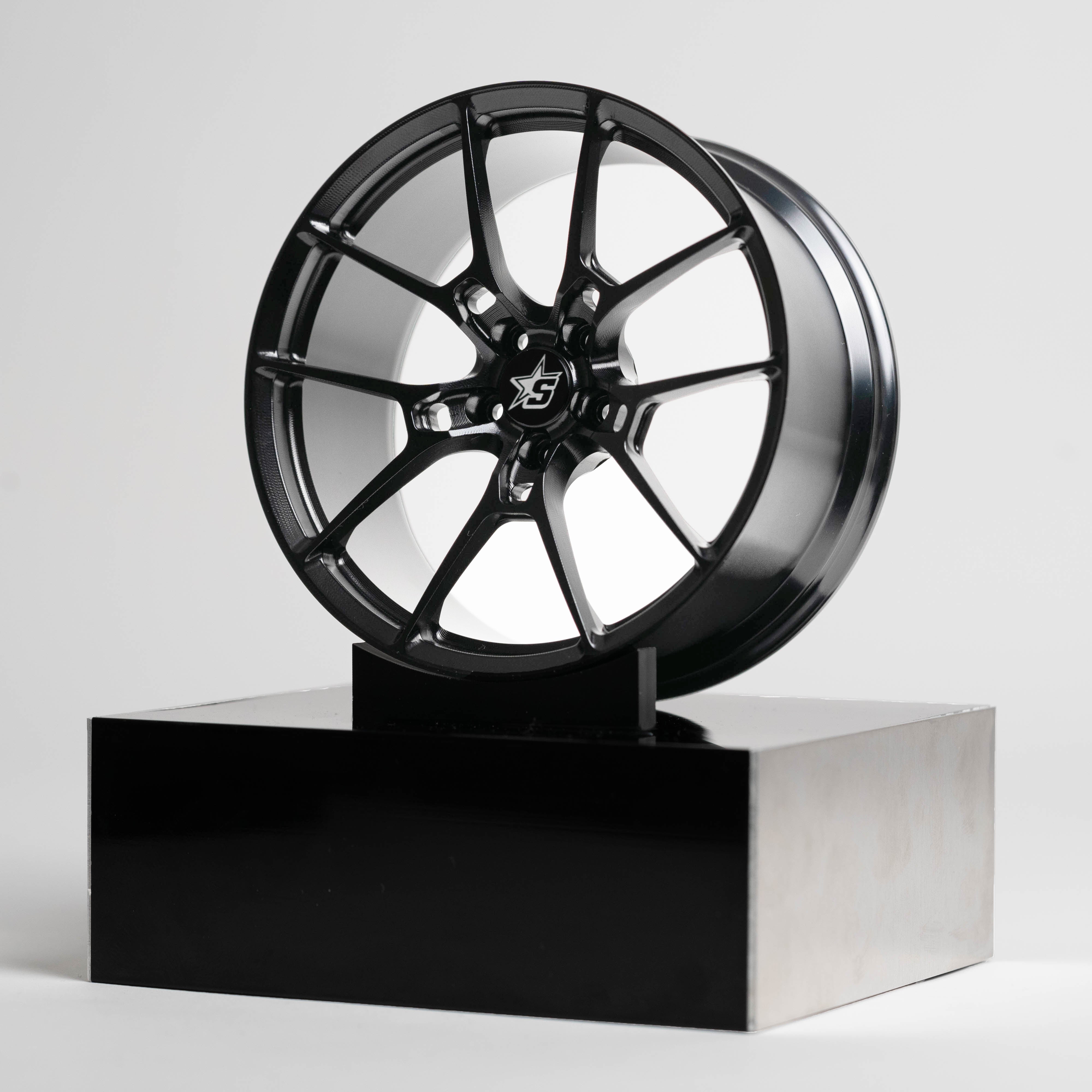 G025 | Platinum Grey