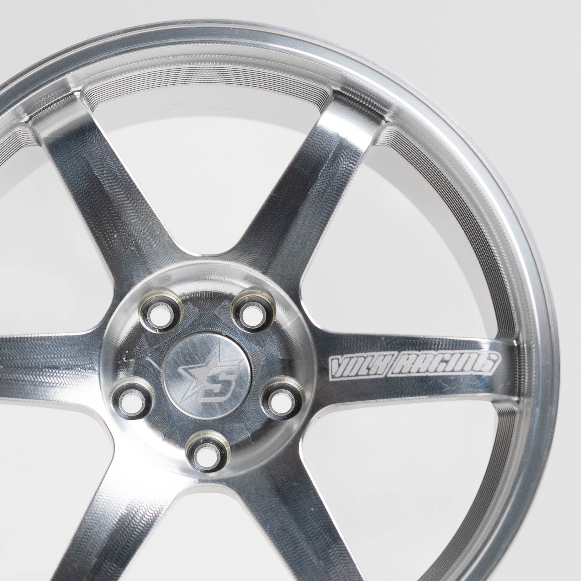 TE37 | Diamond Silver