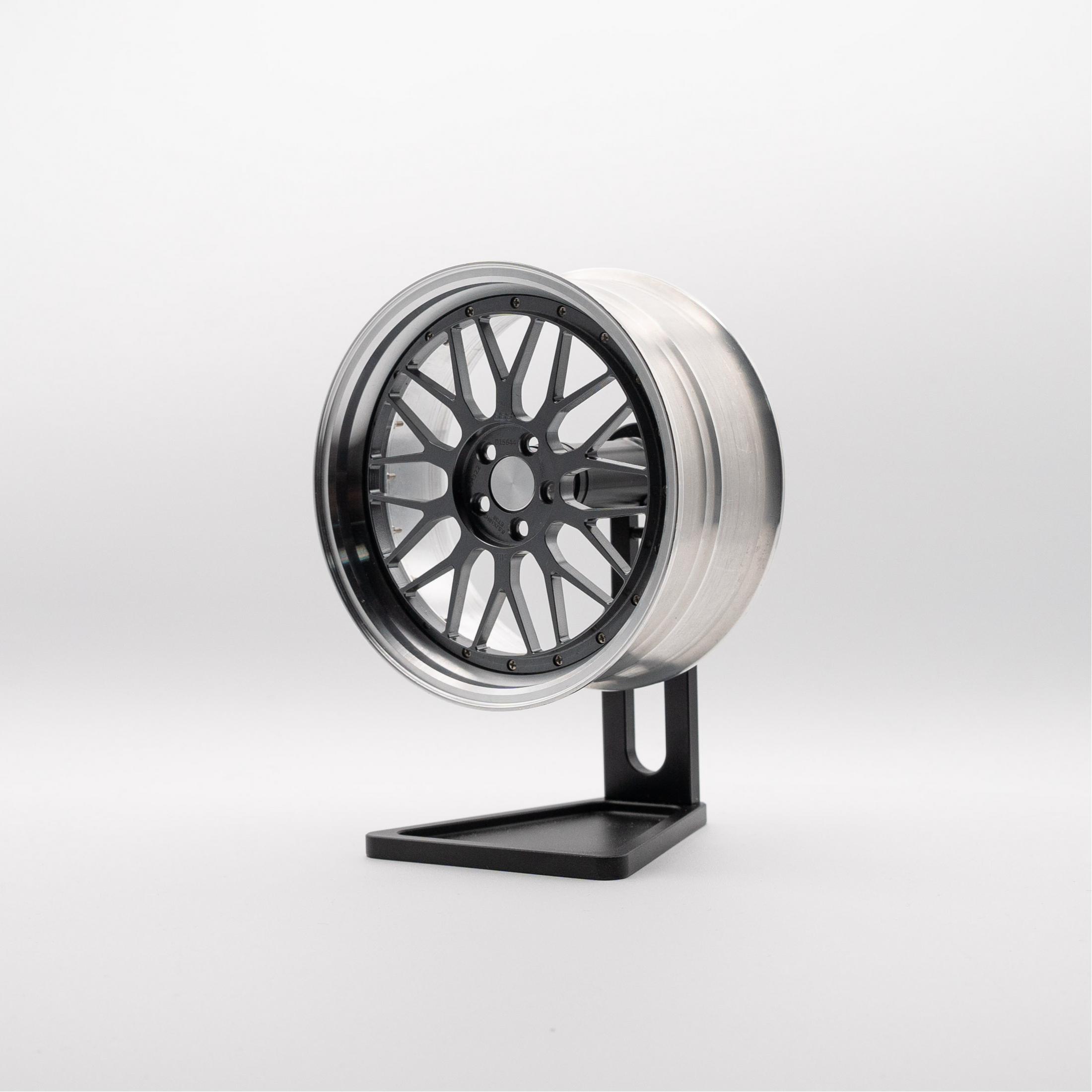 That Base Model Rim Floating Spinning Base “Rim not included”