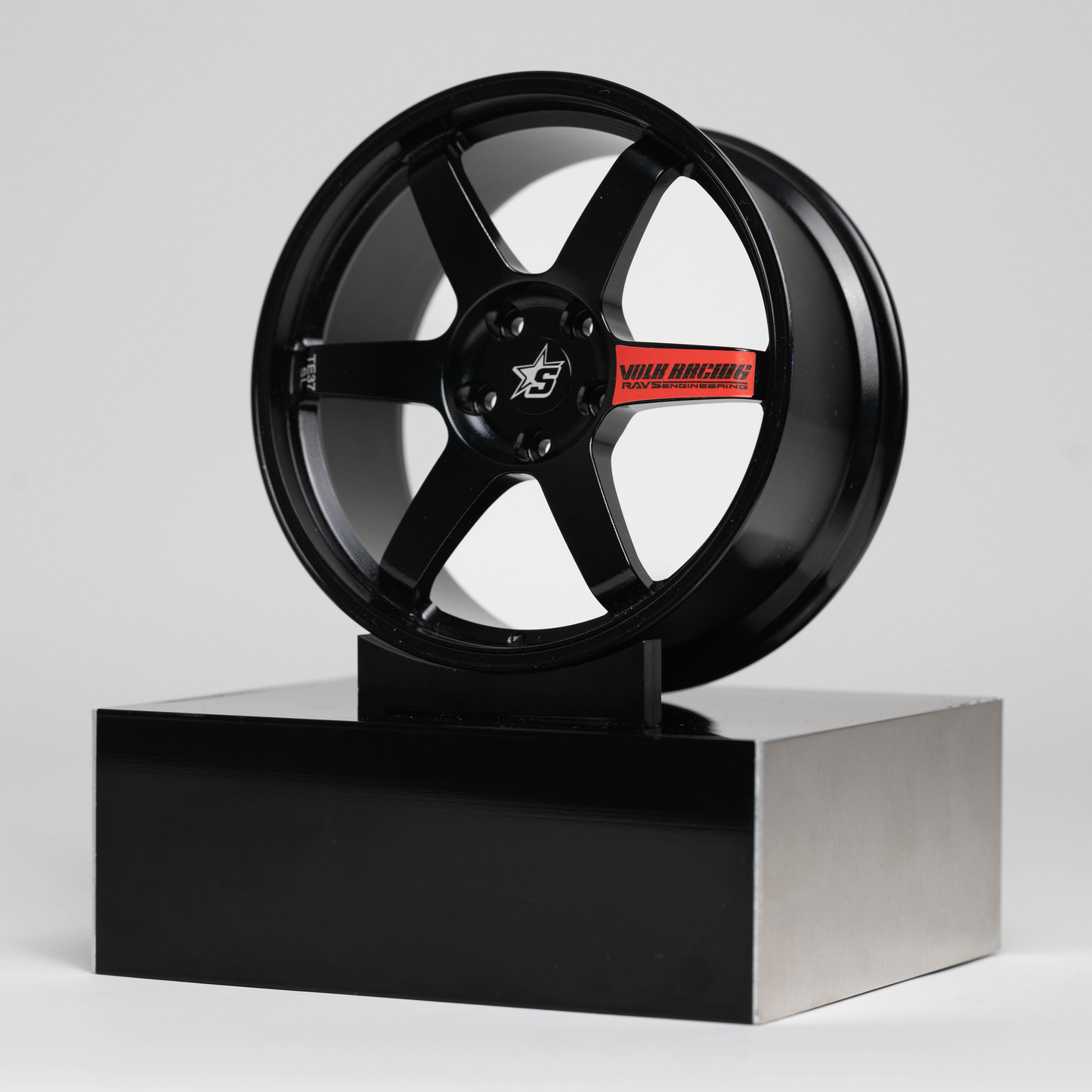 TE37 | Black Edition | Red